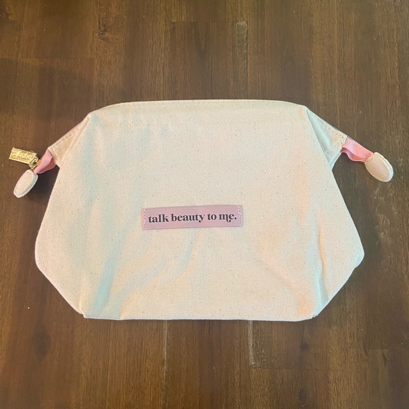 Cosmetics bag